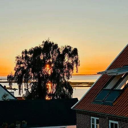 Casa de Férias Townhouse From 1862 With Sunsets In Thorohuse Assens